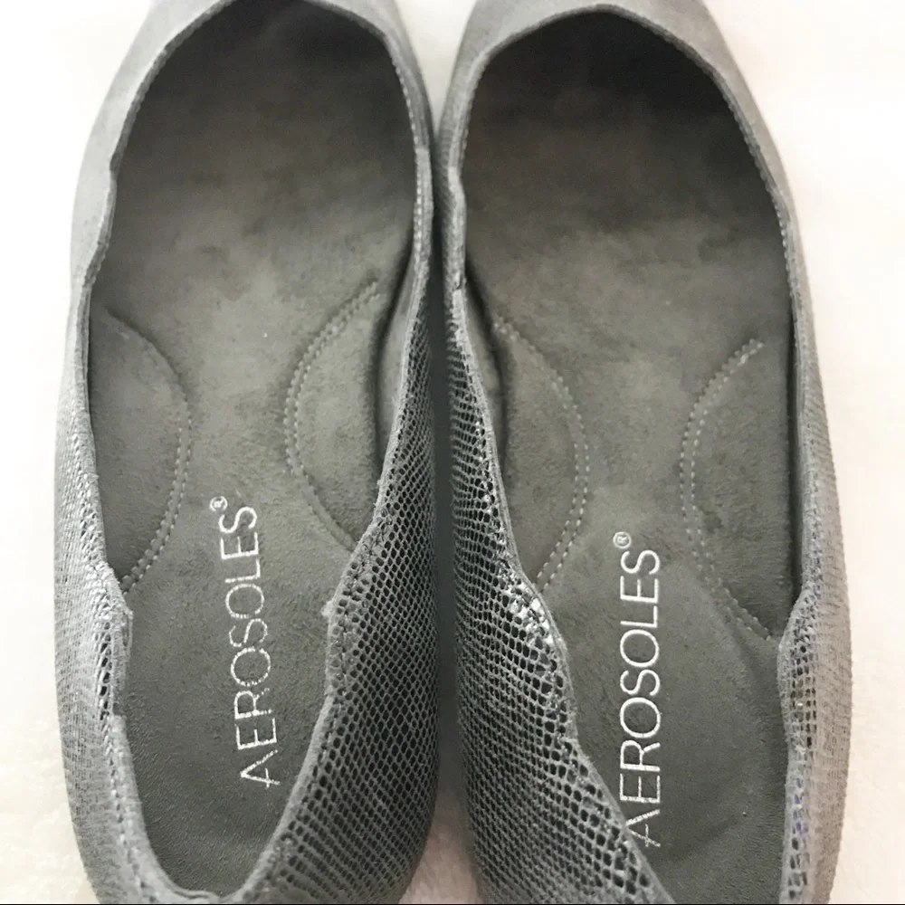 AEROSOLES Flower Girl Ballet Flat Comfort Shoes in Silver Metallic 6M